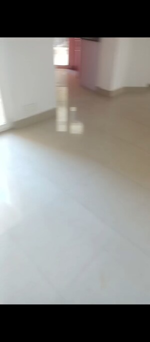 Room in 2 BHK Apartment at Amaatra Homes, Sector 10 Greater Noida – for Sale