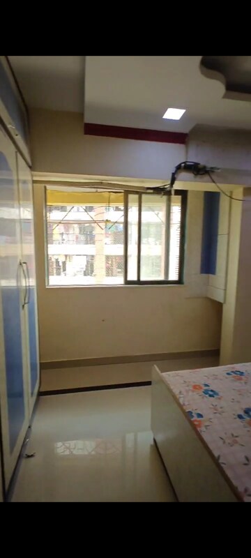 Room in 1 BHK Apartment at Gulraj Heights, Kurla East – for Rent