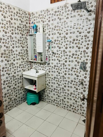 Bathroom in 3 BHK Builder Floor at Shastri Nagar – for Sale