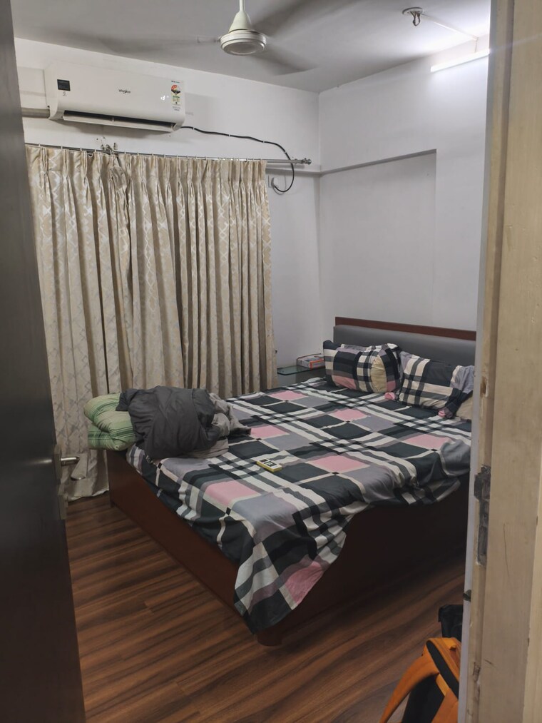 Bedroom, sindhi-society 1 Bedroom 600 Sq.Ft. Apartment In Chembur Mumbai 9412842