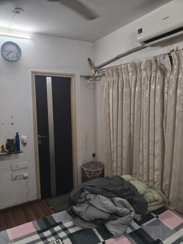 Bedroom in 1 BHK Apartment at Sindhi Society, Chembur – for Rent
