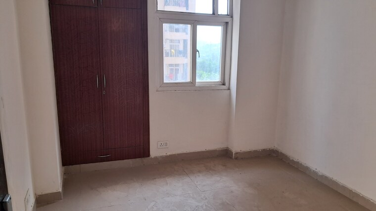 Room, amrapali-princely-estate 2.5 Bedroom 1015 Sq.Ft. Apartment In Sector 76 Noida 9412912