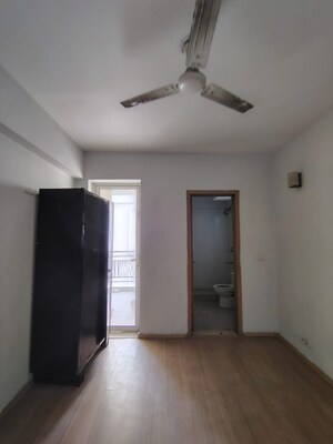 Room in 3.5 BHK Apartment at Conscient Heritage Max, Sector 102 – for Sale