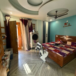 Bedroom in 3.5 BHK Builder Floor at Sector 63a – for Rent