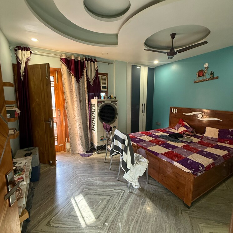 Bedroom, sector 63a 3.5 Bedroom 2000 Sq.Ft. Builder Floor In Sector 63a Noida 9412946