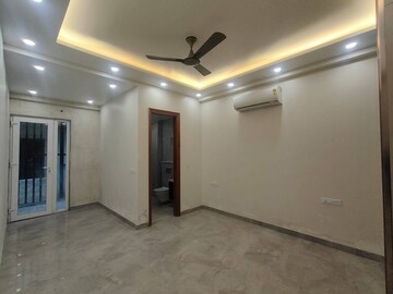 Room in 3 BHK Apartment at Emaar The Palm Drive-The Premier Terraces, Sector 66 – for Sale