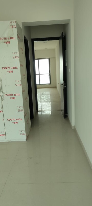 Room in 3 BHK Apartment at Peninsula Celestia Spaces, Parel – for Rent