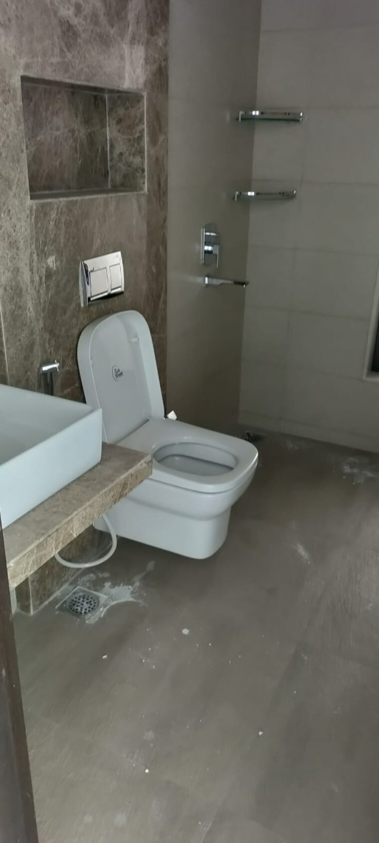 Bathroom, peninsula-celestia-spaces 3 Bedroom 1233 Sq.Ft. Apartment In Parel Mumbai 9412969