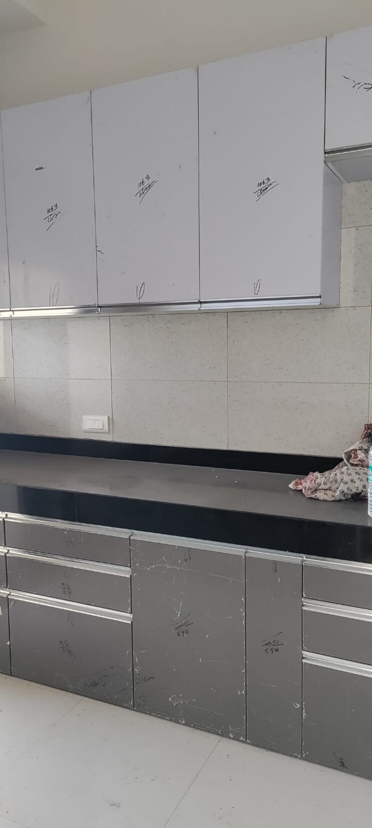 Kitchen, peninsula-celestia-spaces 3 Bedroom 1233 Sq.Ft. Apartment In Parel Mumbai 9412969