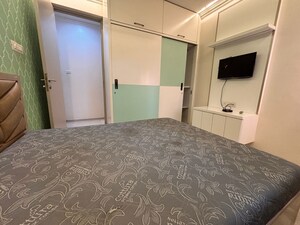 Bedroom in 2 BHK Apartment at Sheth Vasant Oasis, Andheri East – for Rent