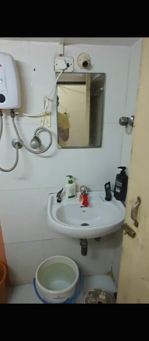 Bathroom in 1 BHK Apartment at Goregaon West View CHS, Goregaon West – for Rent