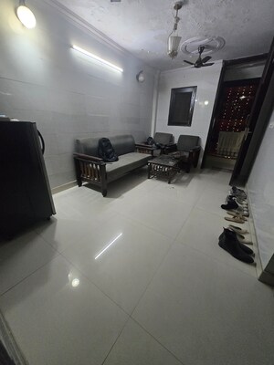 Living Room in 1.5 BHK Builder Floor at Lajpat Nagar 4 – for Rent