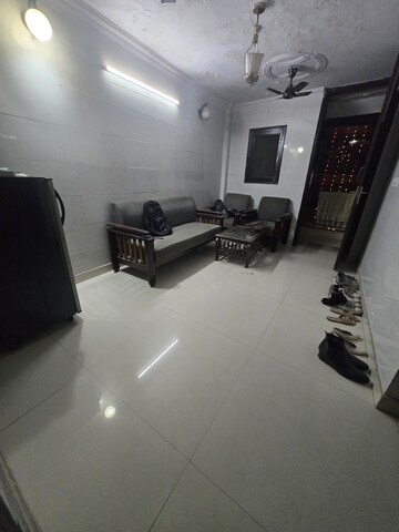 Living Room in 1.5 BHK Builder Floor at Lajpat Nagar 4 – for Rent
