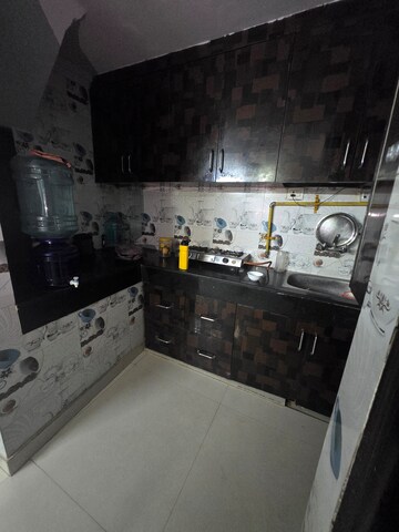 Kitchen in 1.5 BHK Builder Floor at Lajpat Nagar 4 – for Rent