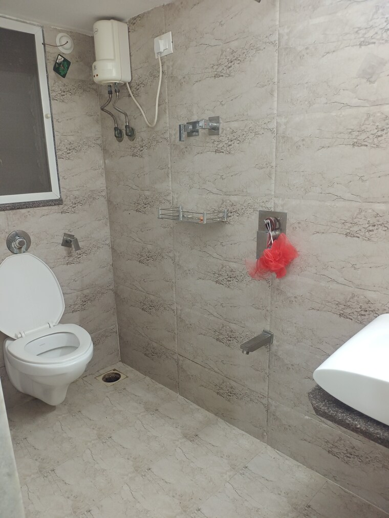 Bathroom, skd-pinnacolo 2 Bedroom 549 Sq.Ft. Apartment In Mira Road Thane 9413076