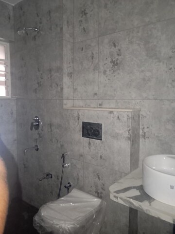 Bathroom in 2 BHK Apartment at Dona Paula – for Sale