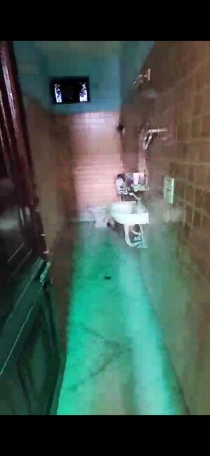 Bathroom in 2 BHK Builder Floor at Espire Towers, Sector 37 – for Rent