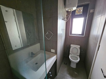 Bathroom in 2 BHK Apartment at Ireo Skyon, Sector 60 – for Rent