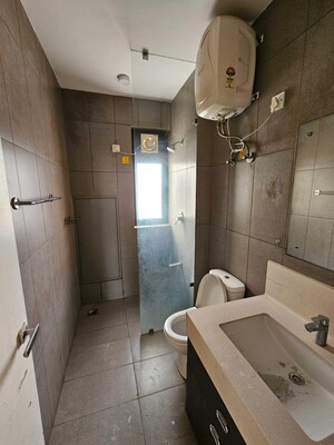 Bathroom in 2 BHK Apartment at Ireo Skyon, Sector 60 – for Rent