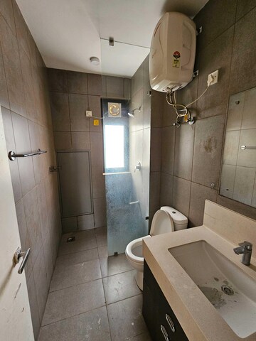 Bathroom in 2 BHK Apartment at Ireo Skyon, Sector 60 – for Rent