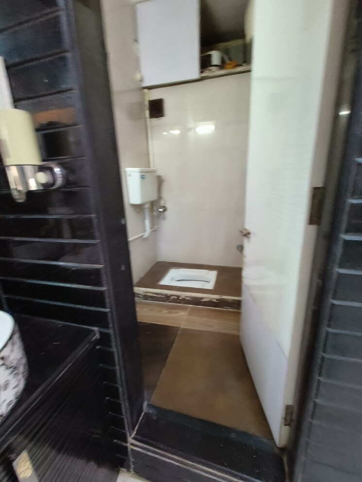 Washroom, borivali west 2 Bedroom 700 Sq.Ft. Apartment In Borivali West Mumbai 9413190