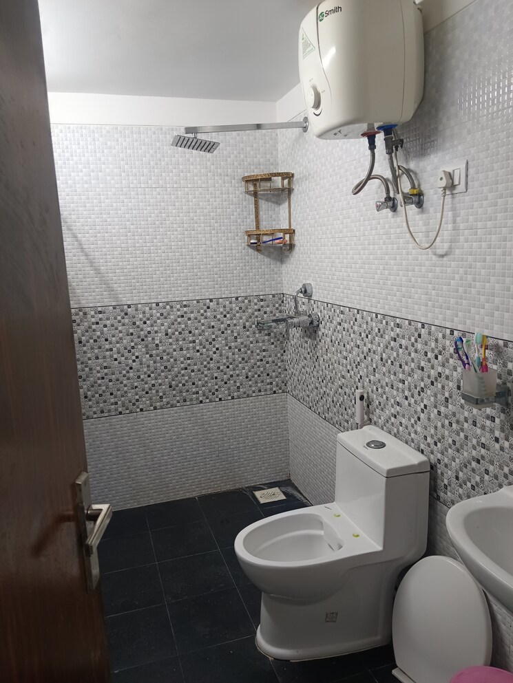 Team Area, gulshan-bellina 3 Bedroom 1330 Sq.Ft. Apartment In Sector 16 Greater Noida Greater Noida 9413230