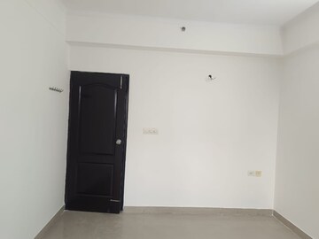 Room in 3.5 BHK Apartment at ATS Advantage, Ahinsa Khand 1 – for Sale