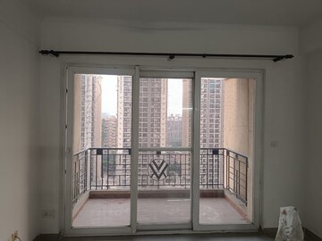 Room in 3.5 BHK Apartment at ATS Advantage, Ahinsa Khand 1 – for Sale