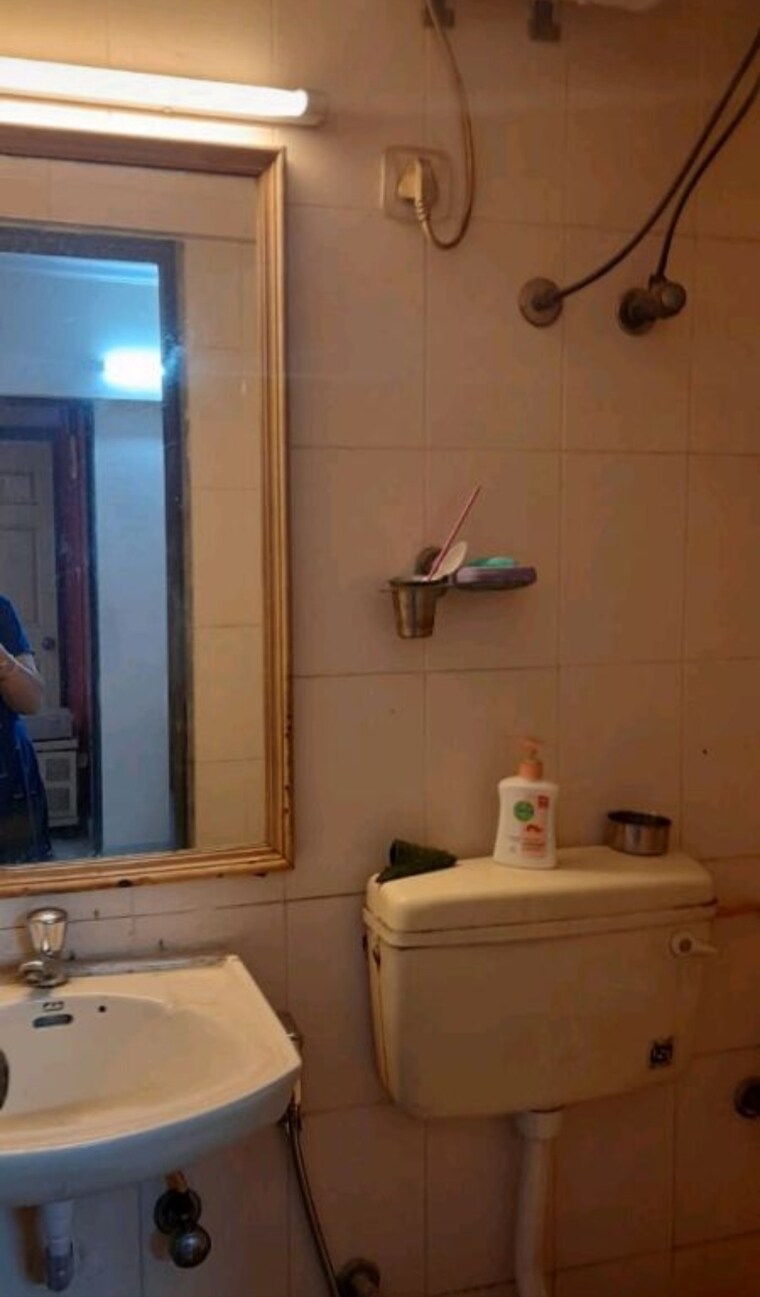 Bathroom, progressive-era 3 Bedroom 1250 Sq.Ft. Apartment In Sector 11 Kopar Khairane Navi Mumbai 9413248