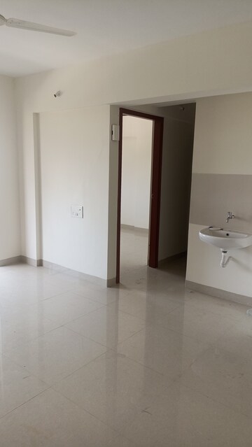 Room in 1 BHK Apartment at Kalyani Nagar – for Rent