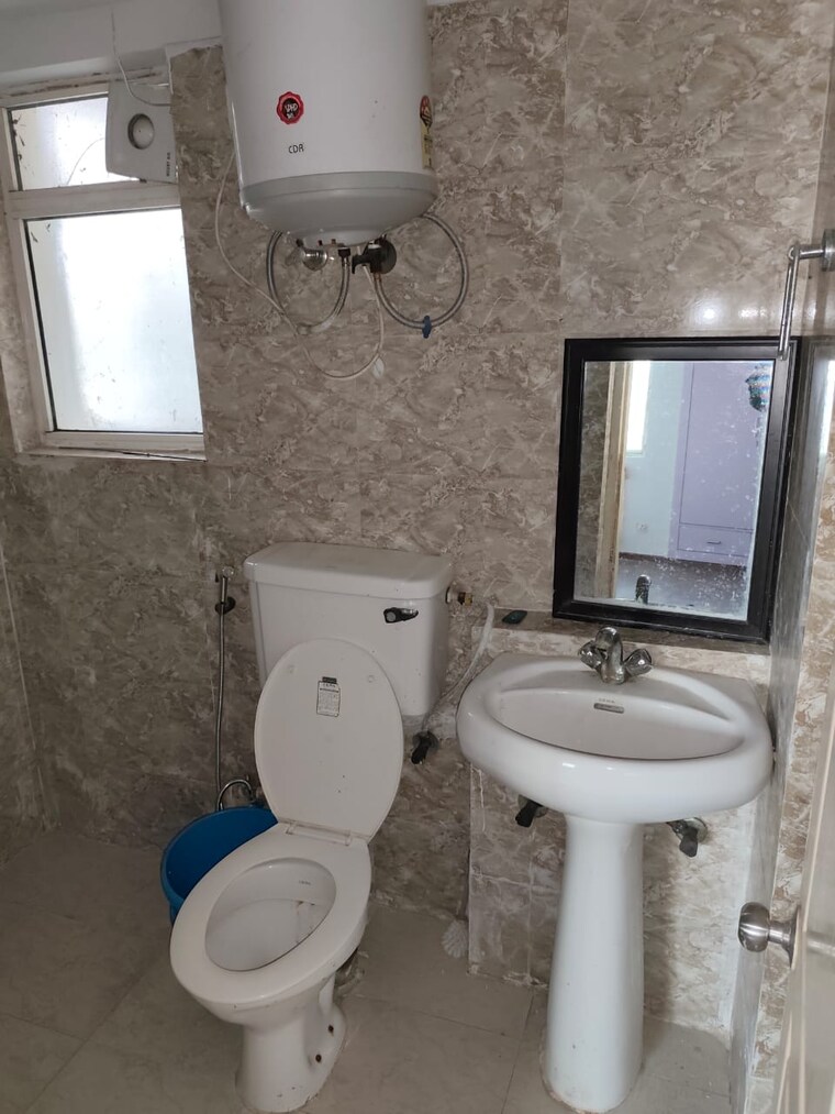 Bathroom, paras-seasons 2 Bedroom 795 Sq.Ft. Apartment In Sector 168 Noida 9413264