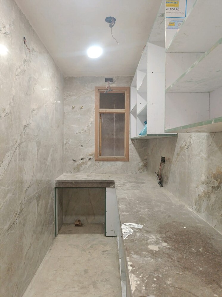 Kitchen, govindpuri 3 Bedroom 900 Sq.Ft. Builder Floor In Govindpuri Delhi 9413272