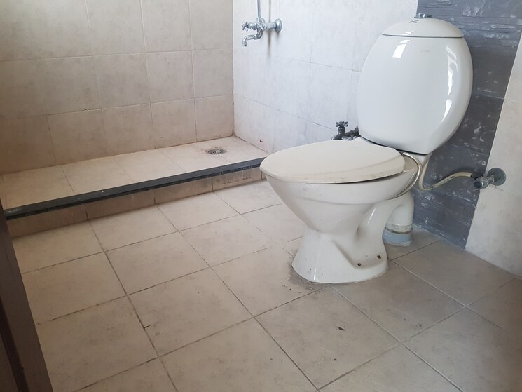 Bathroom, gaurs-galaxy 2 Bedroom 1000 Sq.Ft. Apartment In Vaishali Sector 5 Ghaziabad 9413258