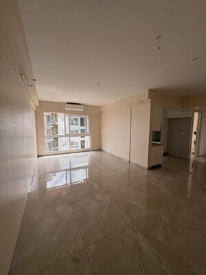 Living Room in 3 BHK Apartment at Chembur – for Rent