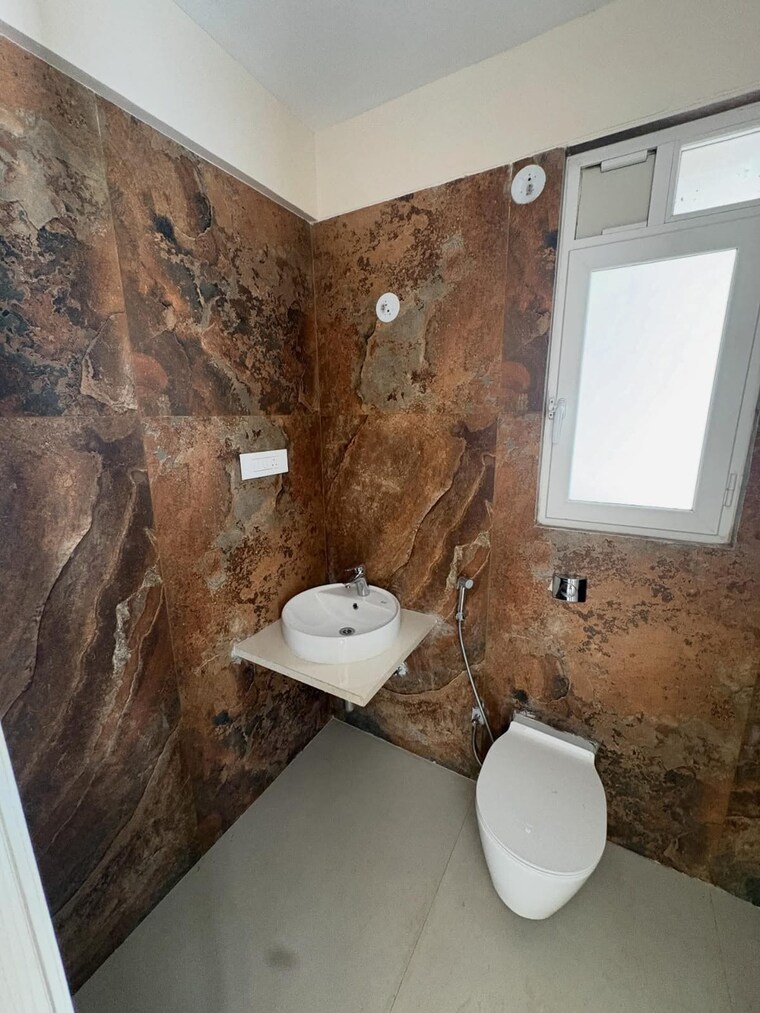 Bathroom, chembur 3 Bedroom 1430 Sq.Ft. Apartment In Chembur Mumbai 9413292