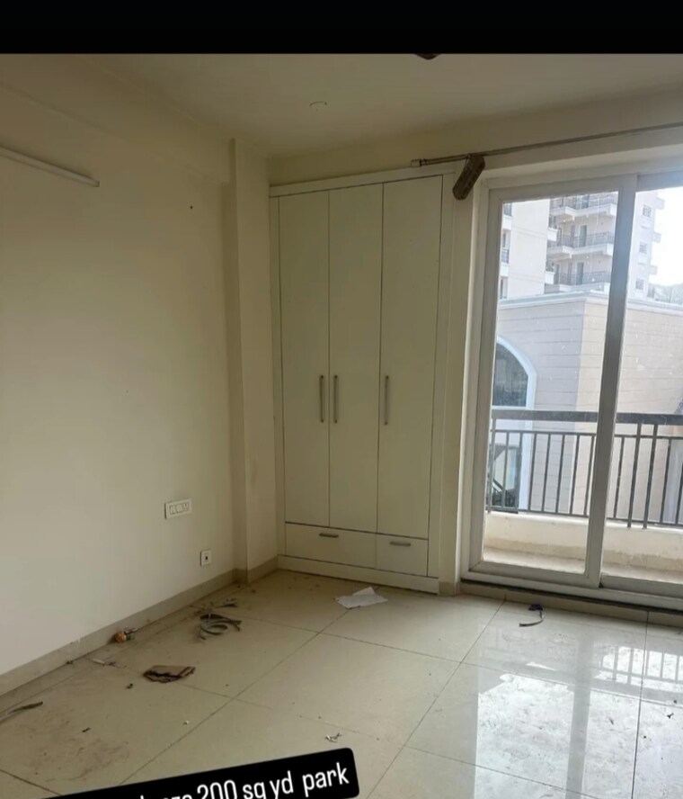 Room, maxxus-elanza 3 Bedroom 200 Sq.Yd. Apartment In International Airport Road Zirakpur 9413366