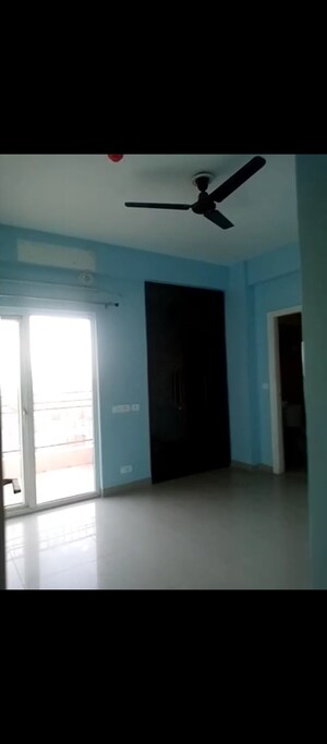 Room in 3 BHK Apartment at Ajnara Le Garden, Sector 16b Greater Noida – for Sale