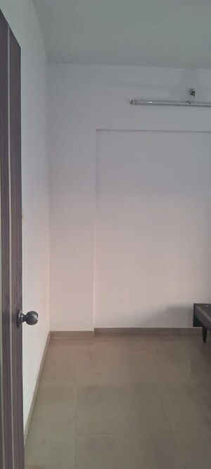 1.5 BHK Apartment For Sale in Rosa Gardenia, Ghodbunder Road