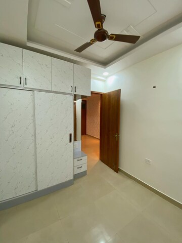 Room in 1 BHK Builder Floor at Vasundhara Sector 1 – for Sale