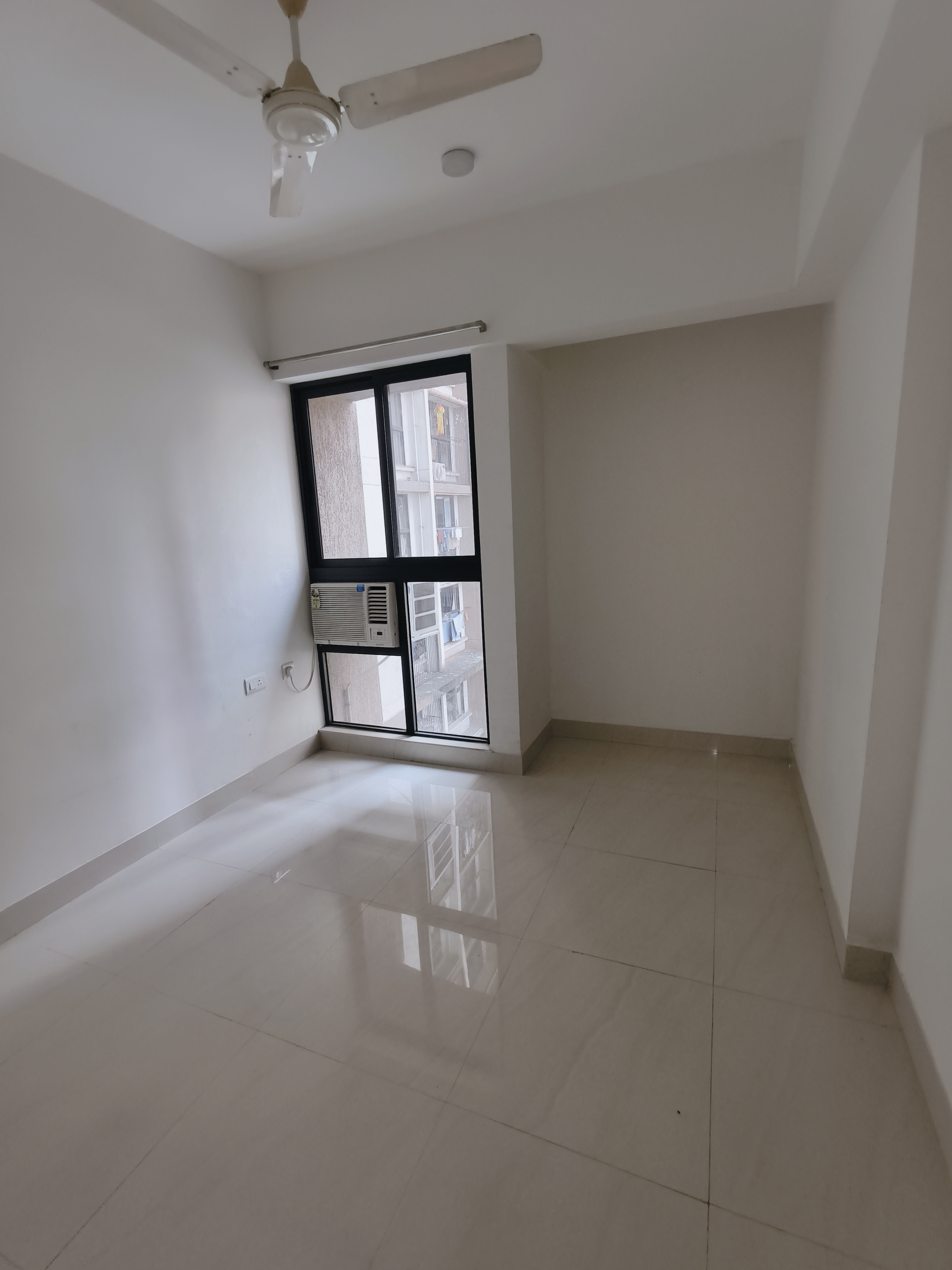 1 BHK + Pooja Room Apartment For Rent in Lodha Crown Quality Homes