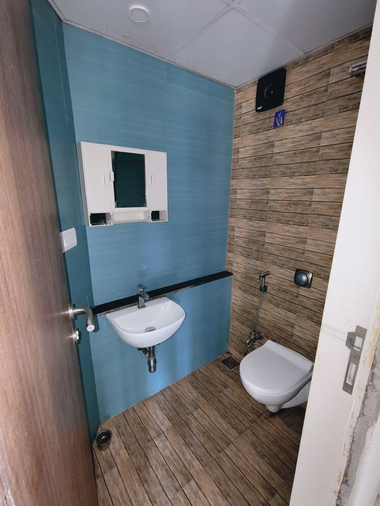 Bathroom, lodha-crown-quality-homes 1 Bedroom 354 Sq.Ft. Apartment In Majiwada Thane 9413478