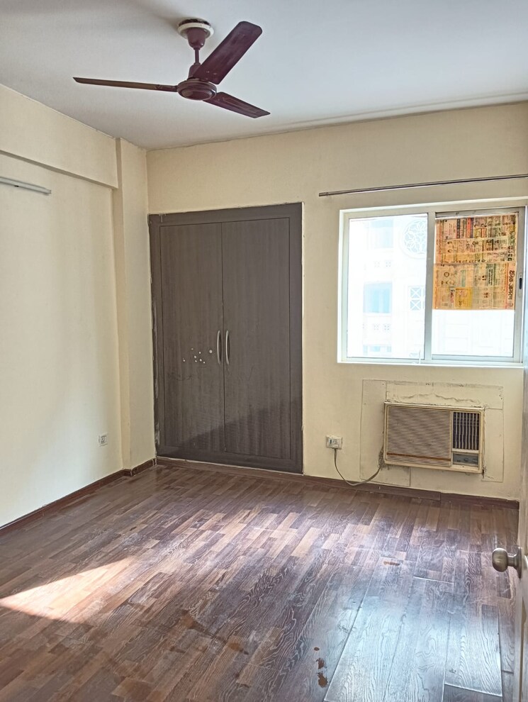 Bedroom, paras-seasons 2 Bedroom 795 Sq.Ft. Apartment In Sector 168 Noida 9413411