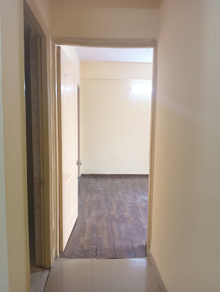 undefined, paras-seasons 2 Bedroom 795 Sq.Ft. Apartment In Sector 168 Noida 9413411