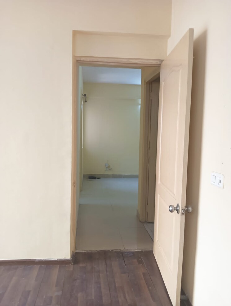 undefined, paras-seasons 2 Bedroom 795 Sq.Ft. Apartment In Sector 168 Noida 9413411