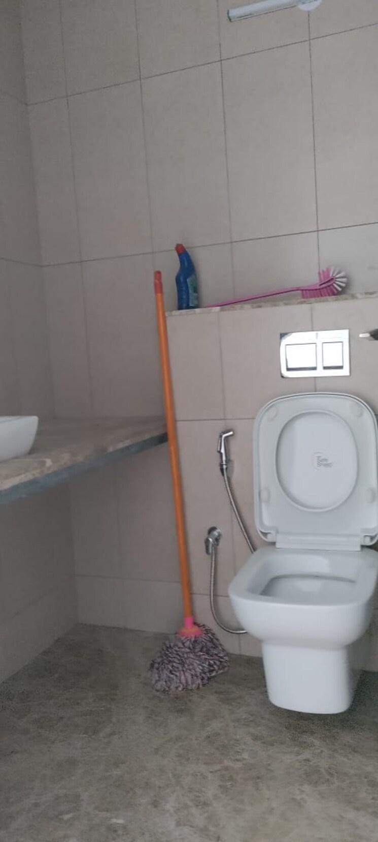 Bathroom, peninsula-salsette-27 3 Bedroom 1173 Sq.Ft. Apartment In Byculla Mumbai 9413431