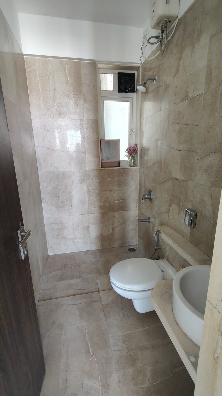 Bathroom, jp-decks 2 Bedroom 845 Sq.Ft. Apartment In Goregaon East Mumbai 9413430