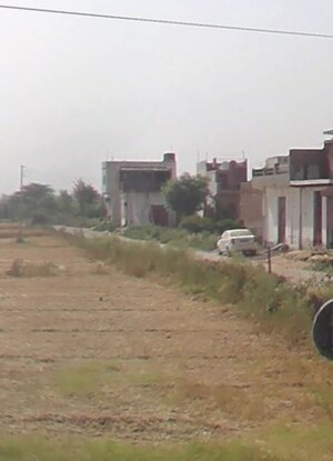  Industrial Plot For Rent in Sarurpur