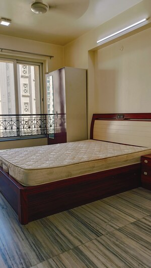 Bedroom in 2 BHK Apartment at Hiranandani Estate, Ghodbunder Road – for Rent