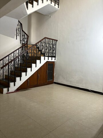 Staircase in 3.5 BHK Independent House at Palam Vihar – for Rent