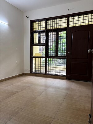Room in 3.5 BHK Independent House at Palam Vihar – for Rent